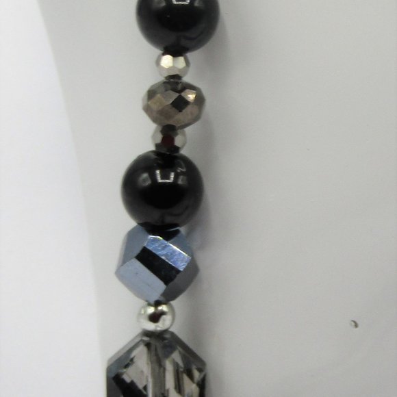 THE EMPRESS In BLACK Beaded Jewelry Set - Picture 5 of 7